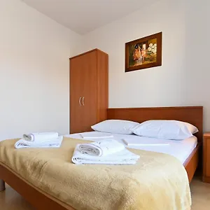 & Jadranka Vendégház Baška